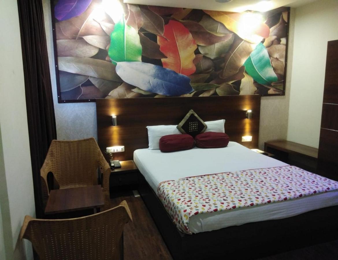 Hotel Babul Inn, Gondia 外观 照片