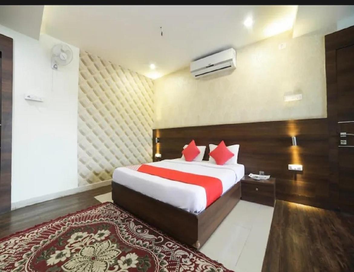 Hotel Babul Inn, Gondia 外观 照片